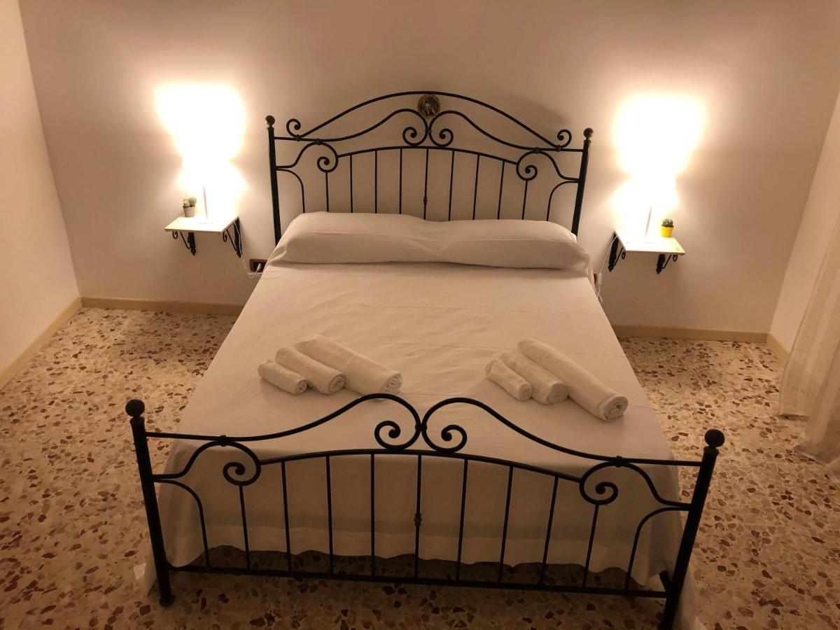 דירות סירקוזה La Casa Di Vincenzo מראה חיצוני תמונה